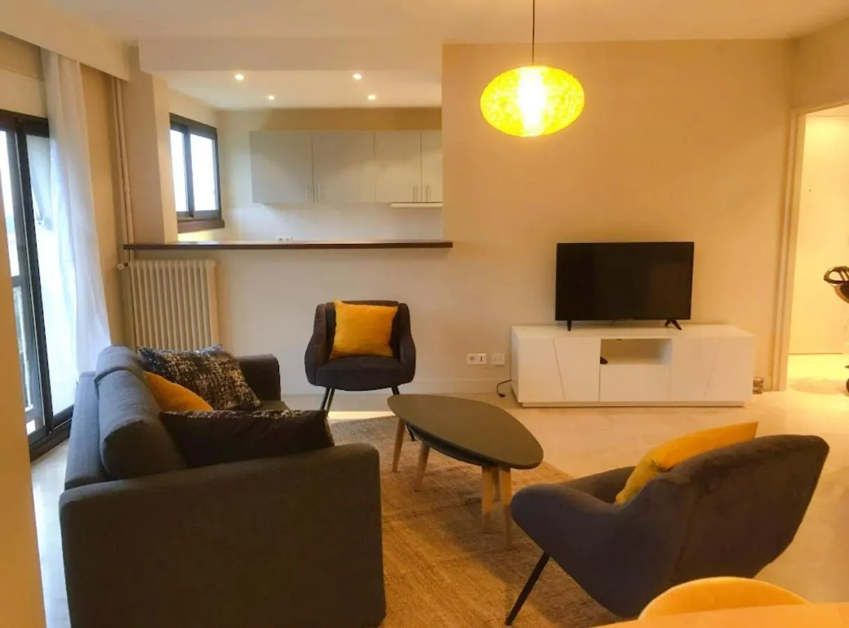 Apartment Appartement 3P 71 M2 Avec Parking Gratuit A Cannes