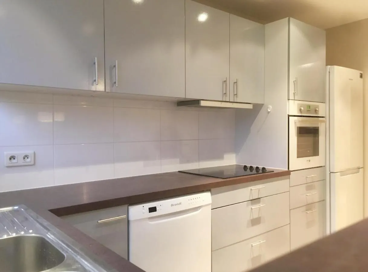 Appartement 3P 71 M2 Avec Parking Gratuit A Cannes 0*,
