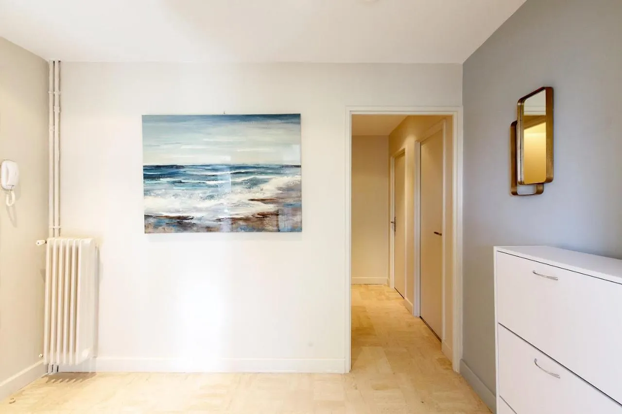 Appartement 3P 71 M2 Avec Parking Gratuit A Cannes