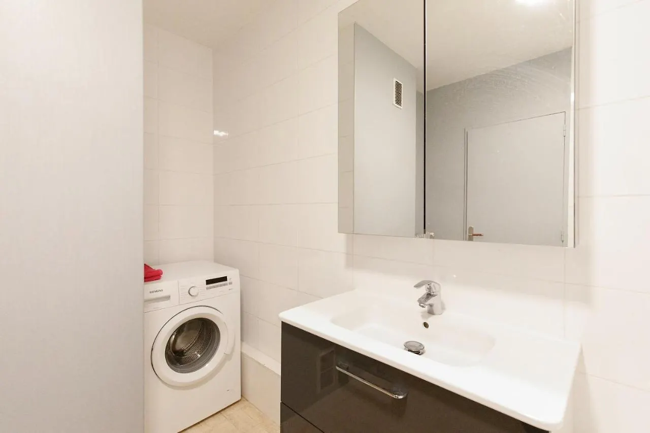 Appartement 3P 71 M2 Avec Parking Gratuit A Cannes 0*,
